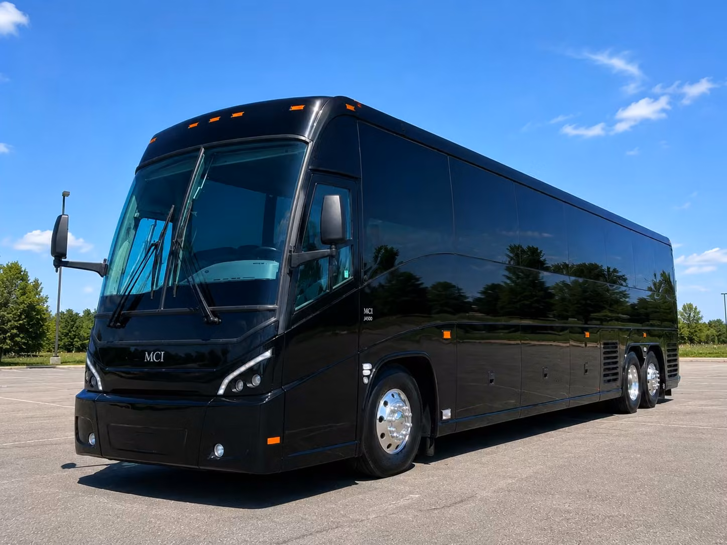 minibus rentals for smaller novi prom groups who want privacy and comfort