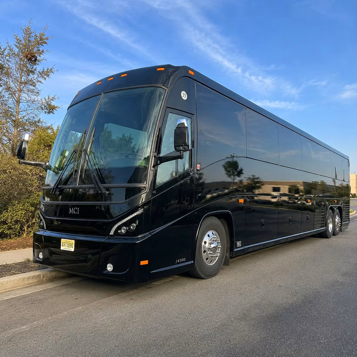 novi long distance bus rentals