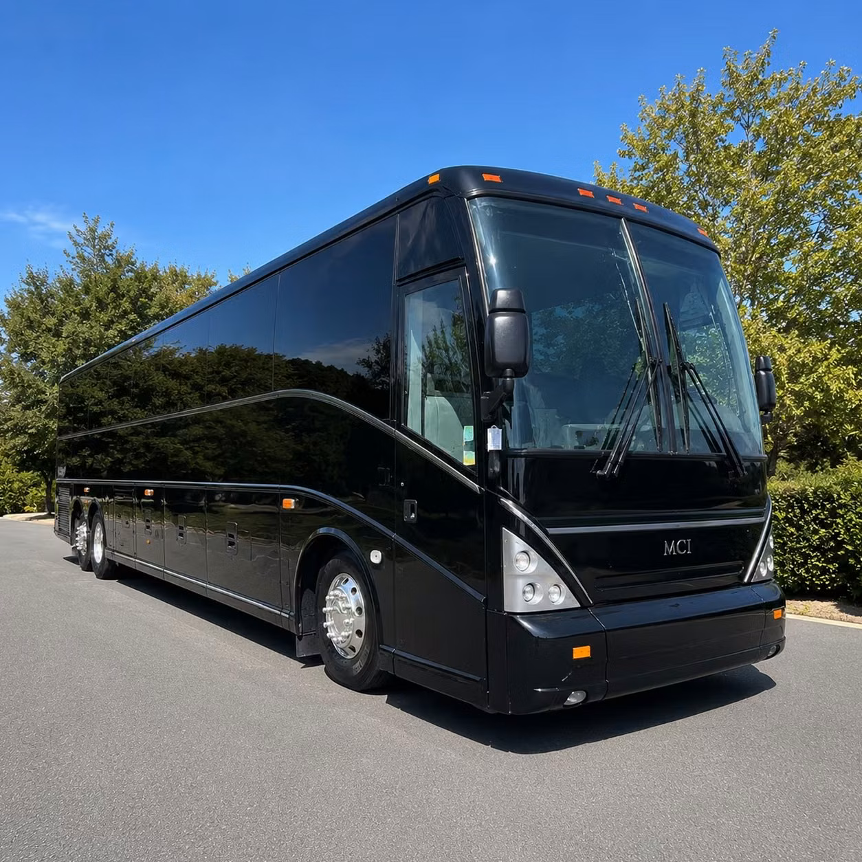 wedding shuttle bus rentals for novi s most memorable venues